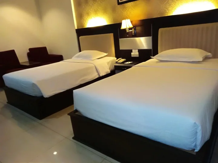 Кендари: Zahra Syariah Hotel
