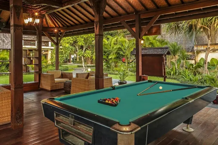 Гили Траванган: Akoya Pool Villa