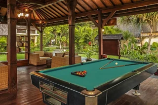 Гили Траванган: Akoya Pool Villa