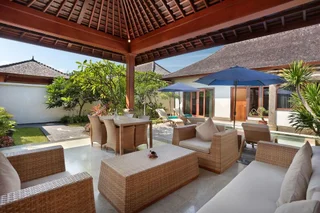 Гили Траванган: Akoya Pool Villa