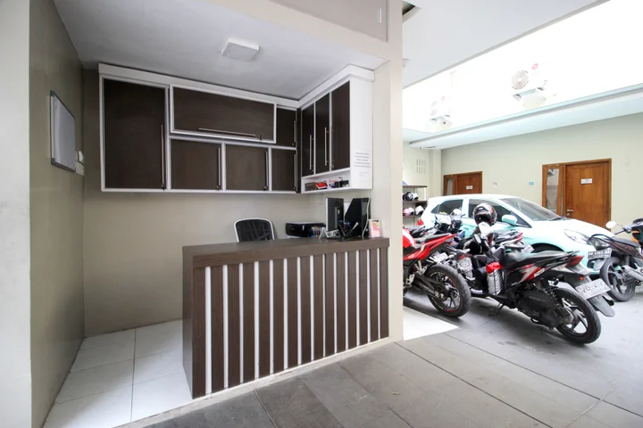 Депок: RedDoorz Plus near UPN Jogjakarta 2
