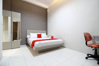 Депок: RedDoorz Plus near UPN Jogjakarta 2