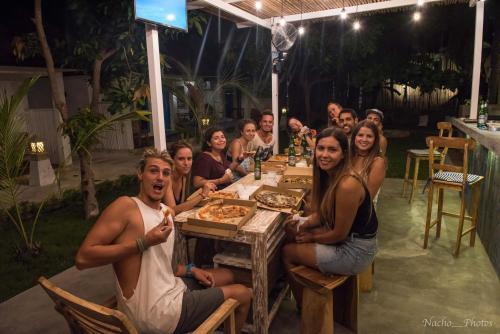 Гили Траванган: Dpm Gili T Diving Hostel & Bar
