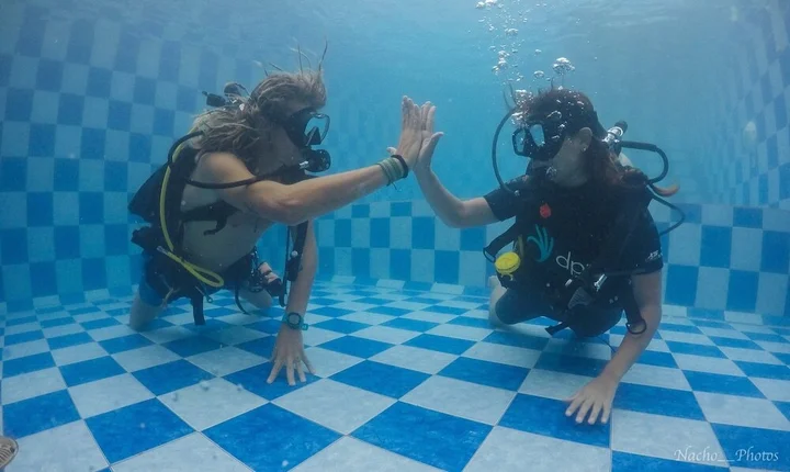 Гили Траванган: Dpm Gili T Diving Hostel & Bar