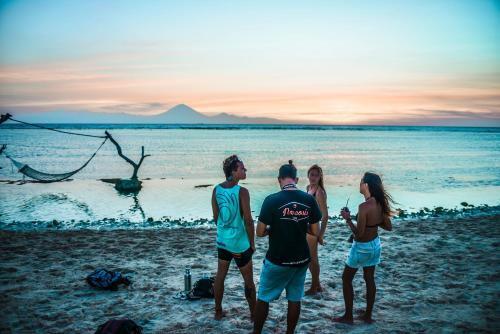Гили Траванган: Dpm Gili T Diving Hostel & Bar