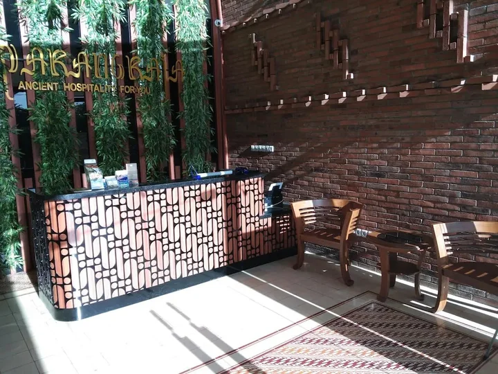 Суракарта: Hotel Parangraja