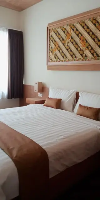 Суракарта: Hotel Parangraja