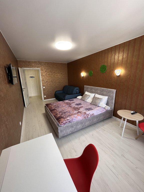 Саратов: Апартаменты Green House Lunnaya