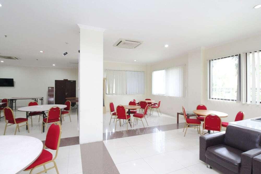 Депок: Airy Caturtunggal Colombo Yogyakarta