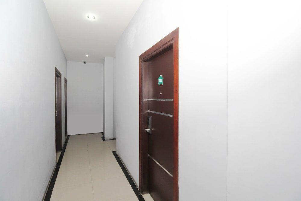 Медан: Airy Syariah Medan Sunggal MICC Gagak Hitam 92