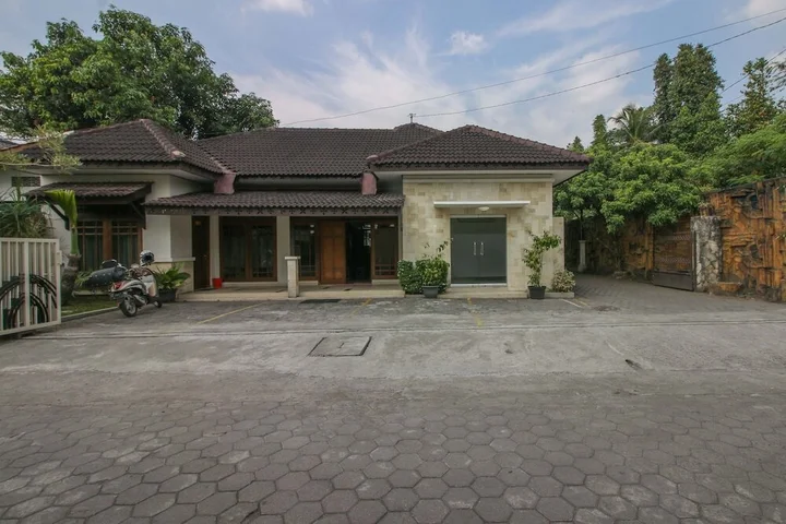 Батуретно: Airy Syariah Mlati Magelang KM 5.5 Yogyakarta