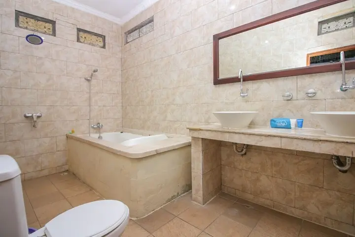 Каликбукбук: Airy Buleleng Kalibukbuk Lovina Bali