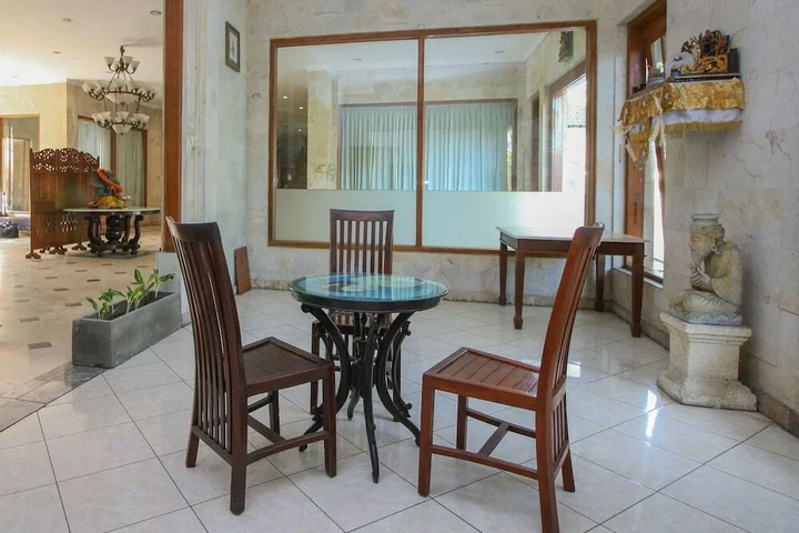 Каликбукбук: Airy Buleleng Kalibukbuk Lovina Bali