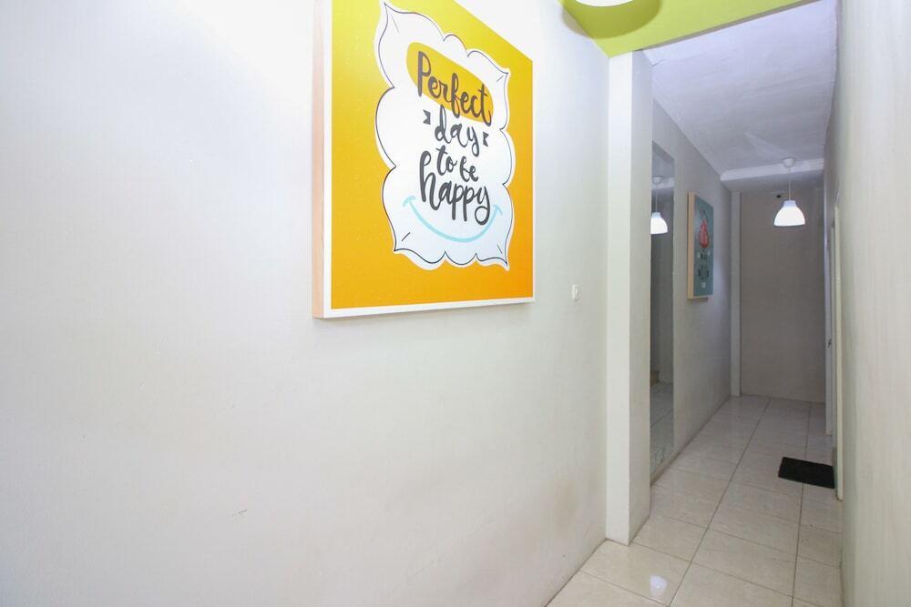 Депок: Airy Eco Margonda Raya 222F Depok
