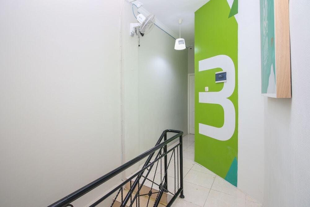Депок: Airy Eco Margonda Raya 222F Depok