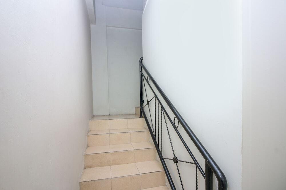Депок: Airy Eco Margonda Raya 222F Depok