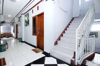 Депок: Airy Syariah Kaliurang KM 5.2 Karangwuni Gang Duku Yogyakarta