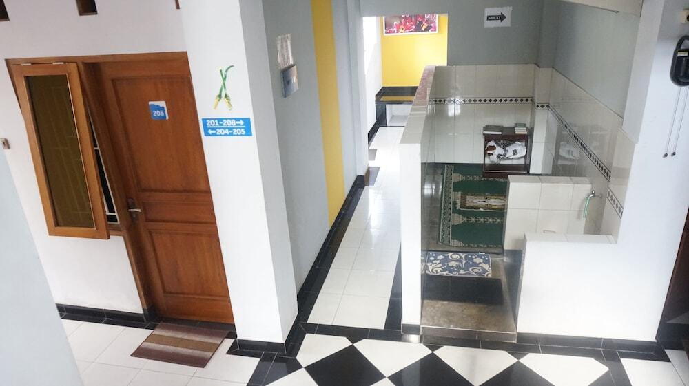 Депок: Airy Syariah Kaliurang KM 5.2 Karangwuni Gang Duku Yogyakarta