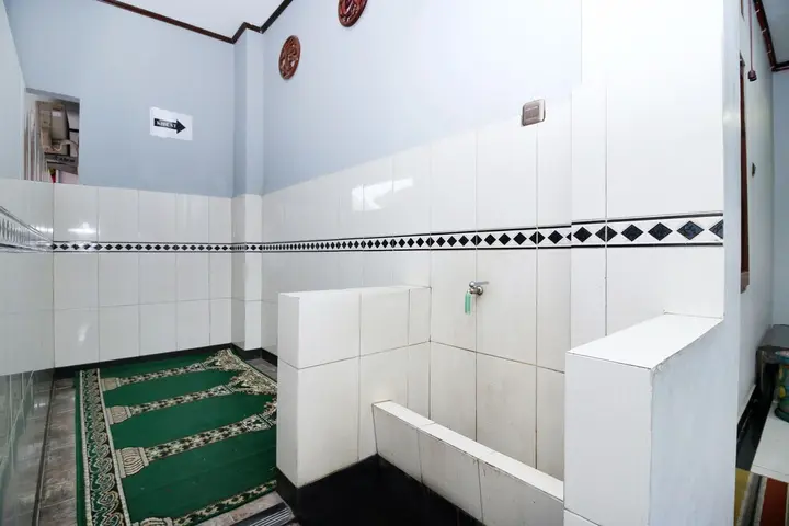 Депок: Airy Syariah Kaliurang KM 5.2 Karangwuni Gang Duku Yogyakarta