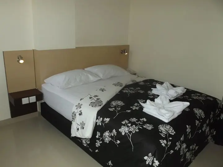 Вори: Airy Eco Malalayang Sea 67 Manado