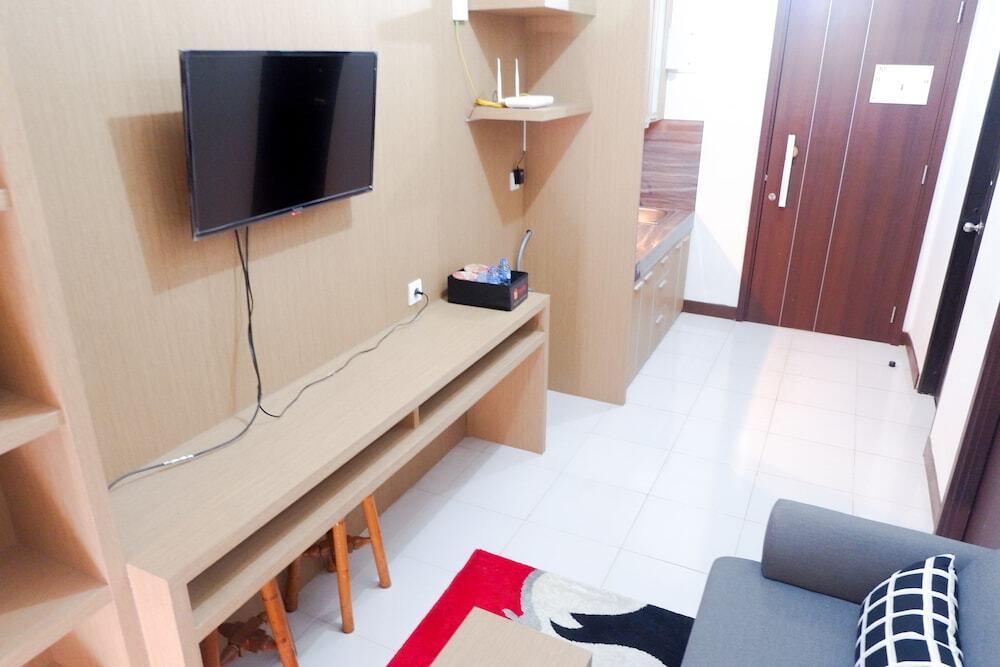 Legok: Cozy Scientia Residence Apartment near Summarecon Mall Gading Serpong