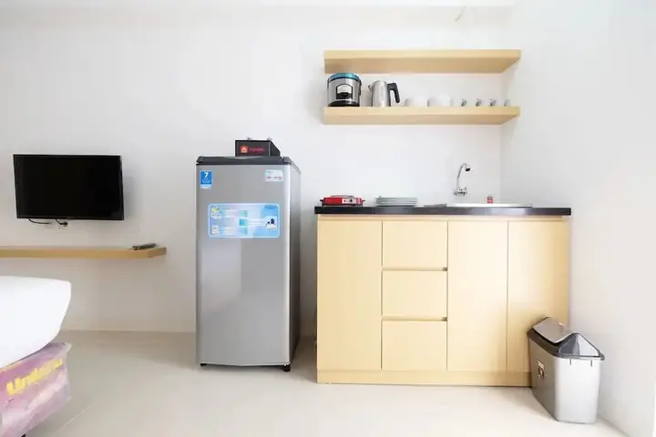 Джакарта: Affordable Studio with Sofa Bed at Bassura City Apartment