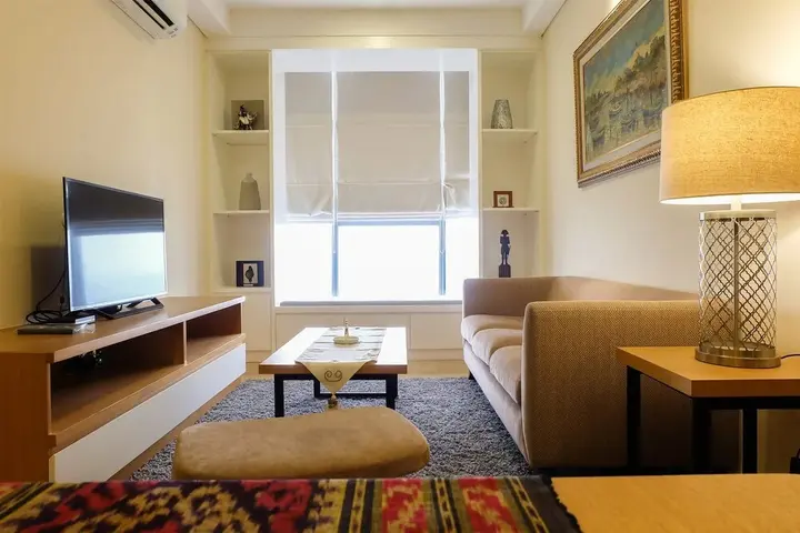 Джакарта: Direct Pool Access Lavenue Apartment