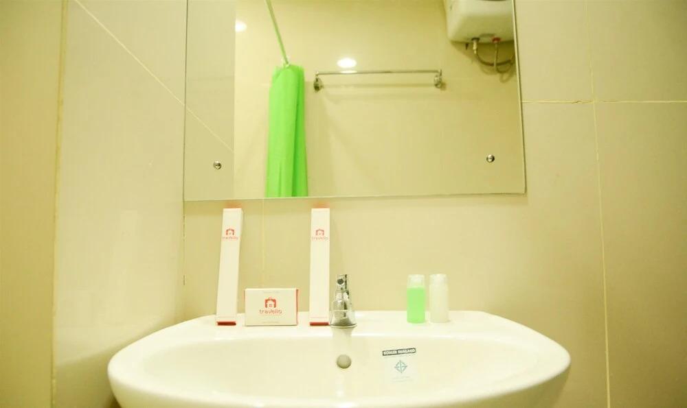 Legok: Exclusive Studio Room Atria Residence Apartment By Travelio