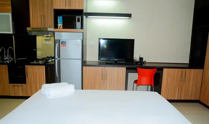 Legok: Exclusive Studio Room Atria Residence Apartment By Travelio