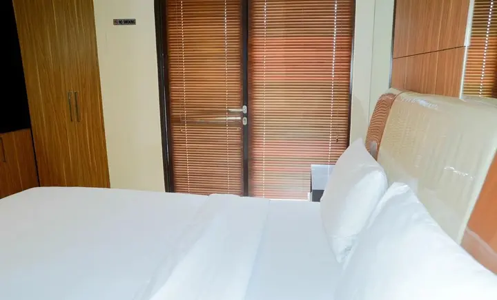 Legok: Exclusive Studio Room Atria Residence Apartment By Travelio