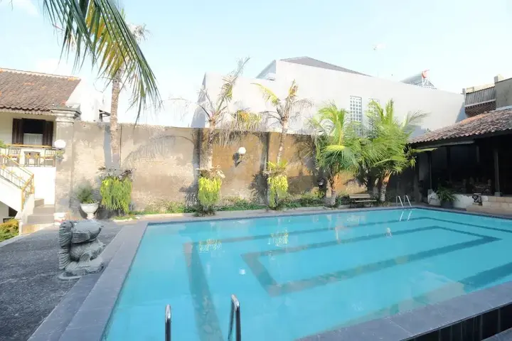 Суракарта: Airy Eco Kauman Cakra Dua 15 Solo
