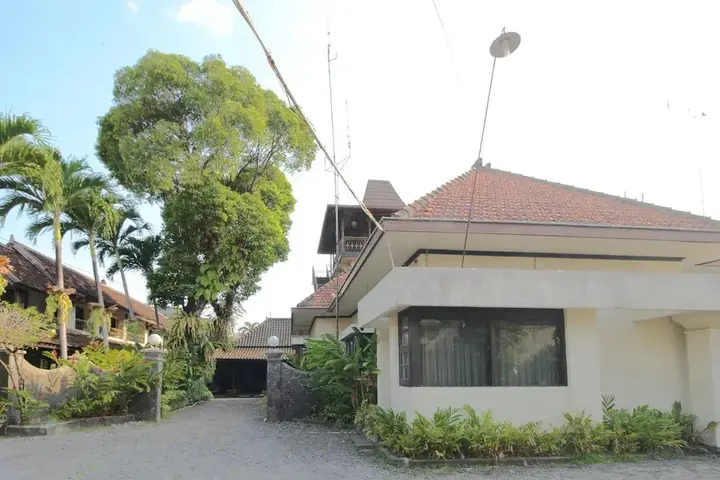 Суракарта: Airy Eco Kauman Cakra Dua 15 Solo