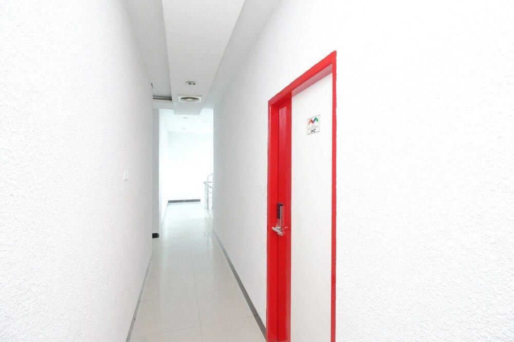 Пеканбару: Airy Eco Tampan HR Soebrantas KM 12.5 Pekanbaru