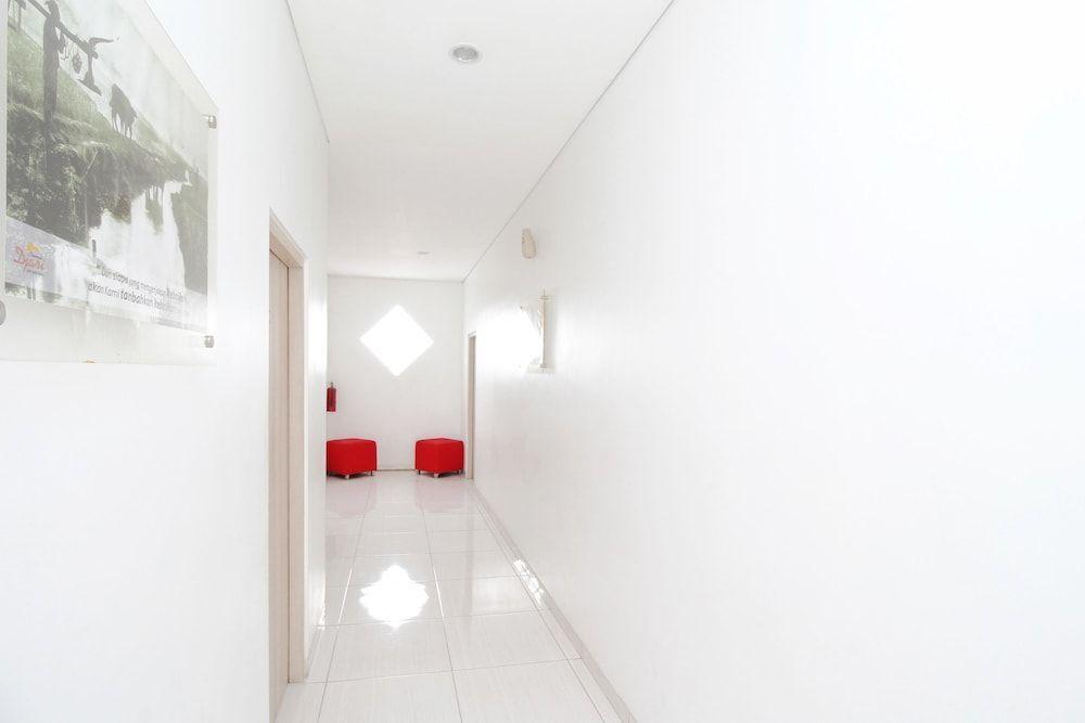Семаранг: Airy Syariah Semarang Barat Wiroto Tiga 10