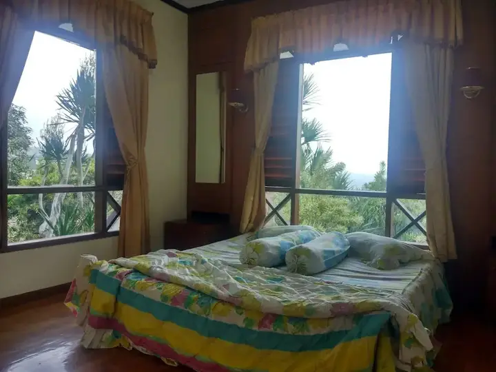 Villa Beverly Hills Puncak for 50 pax — фото 5