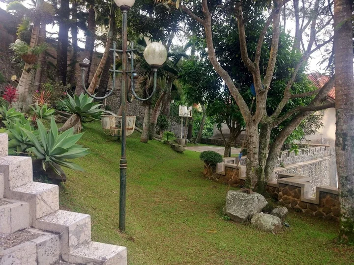 Чипанас: Villa Beverly Hills Puncak for 50 pax