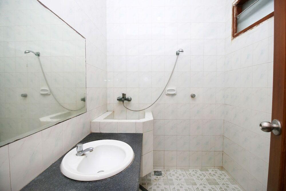 Семаранг: Airy Pemuda 122 Semarang