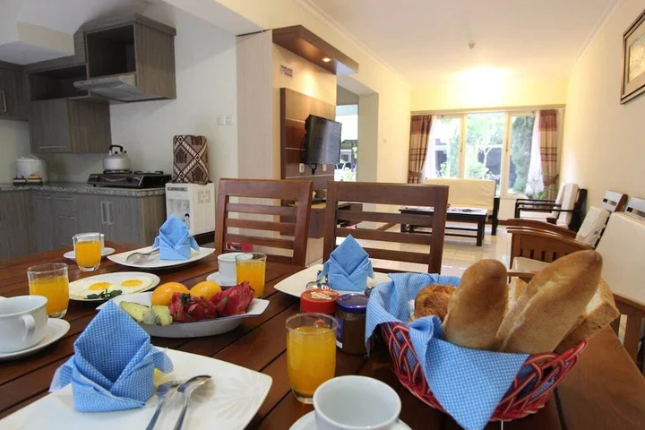 Депок: The Helena Guesthouse