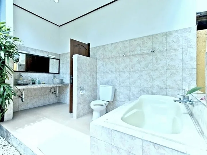 Керобокан: The Nenny Bali Villa Family Home Rentals Seminyak
