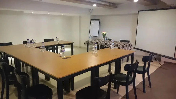 Депок: Student Park Hotel
