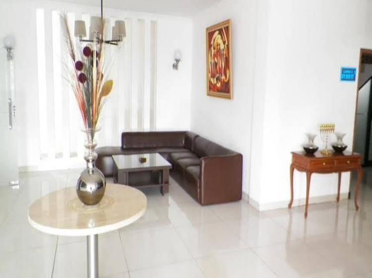 Бандунг: ZEN Rooms Mundinglaya Dago