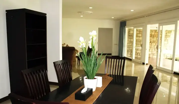 Джакарта: Siaga Raya 3 Villas