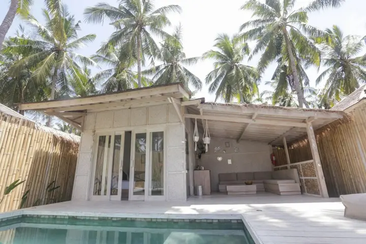 Гили Траванган: Villas Edenia