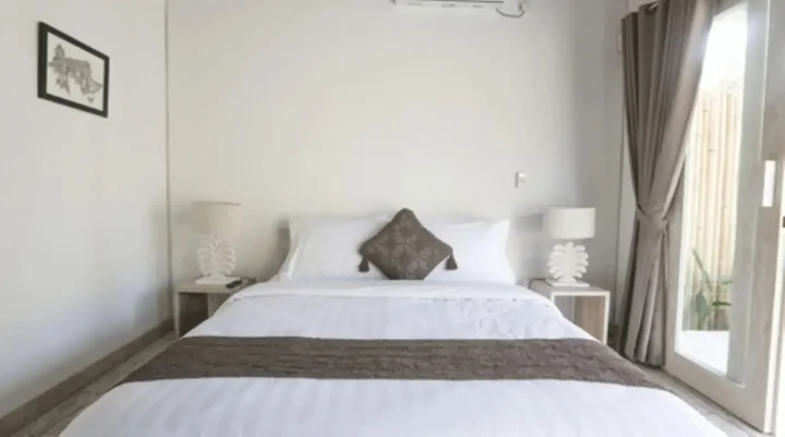 Гили Траванган: Villas Edenia