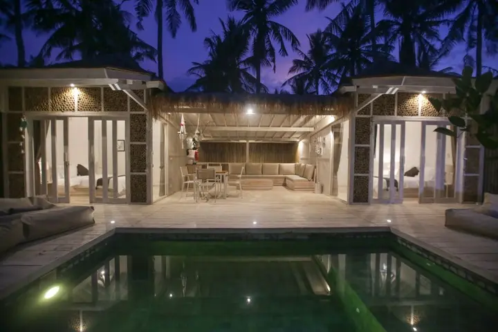 Гили Траванган: Villas Edenia