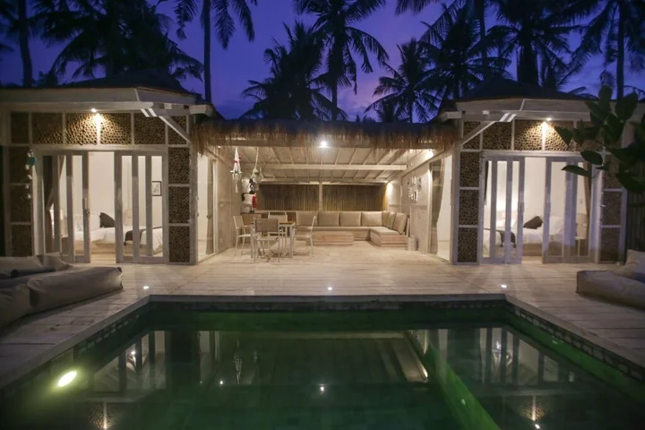Гили Траванган: Villas Edenia