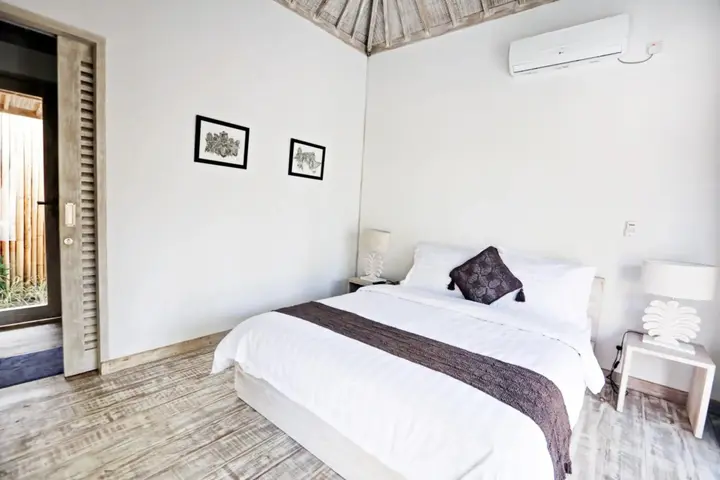 Гили Траванган: Villas Edenia