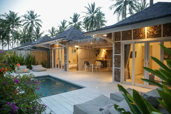 Гили Траванган: Villas Edenia