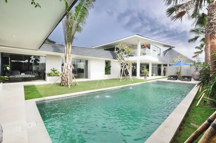 Чангу: Posh Canggu Villa Ashley