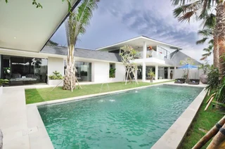 Чангу: Posh Canggu Villa Ashley